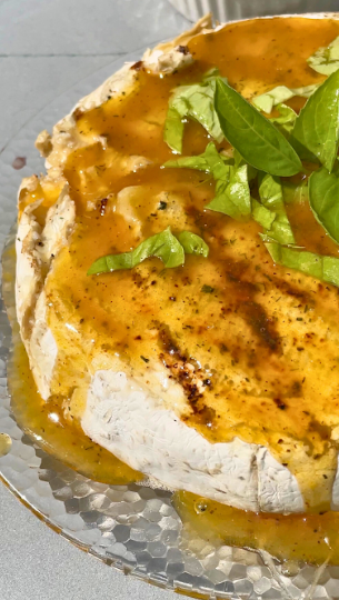 Grilled Lemon + Basil Brie 🍋🌿🧀