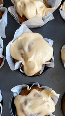 Pumpkin Muffins with Pumpkin Spice Cream Cheese Icing 🧡✨