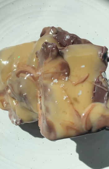 🍫✨ Salted Caramel Whiskey Fudge Bars